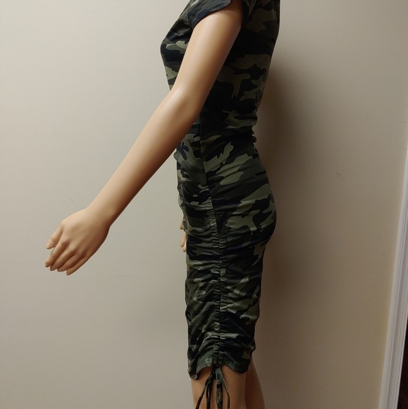 Small Capella Ruched Camouflage Short Sleeve Bodycon Mini Dress - Picture 4 of 10